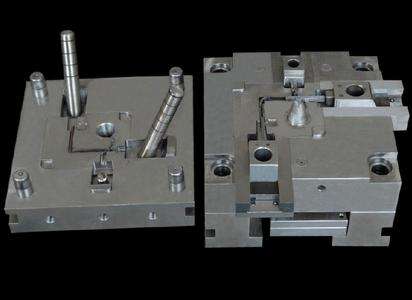 壓鑄模具工作時的注意事項(xiàng)